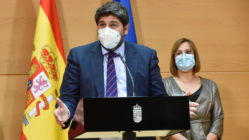EL PSOE denuncia por cohecho al presidente murciando y a los tránsfugas de Ciudadanos que tumbaron la moción de censura EL PSOE denuncia por cohecho al presidente murciando y a los tránsfugas de Ciudadanos que tumbaron la moción de censura
