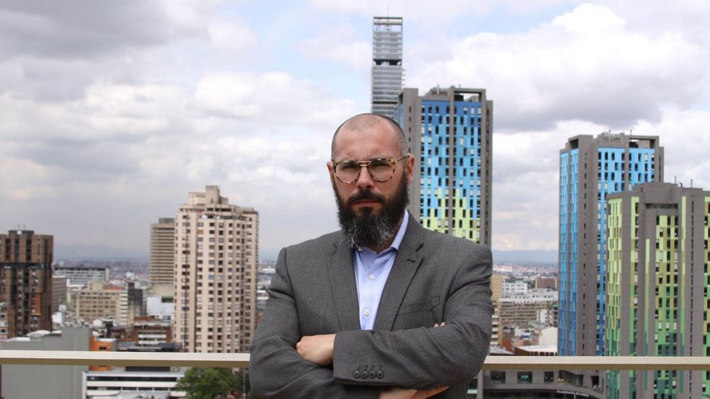 Pedro Bargueño, Doctor en Física y Doctor en Química y profesor titular de la Universidad de Los Andes en Bogotá ha vuelto con un contrato de Excelencia Beatriz Galindo