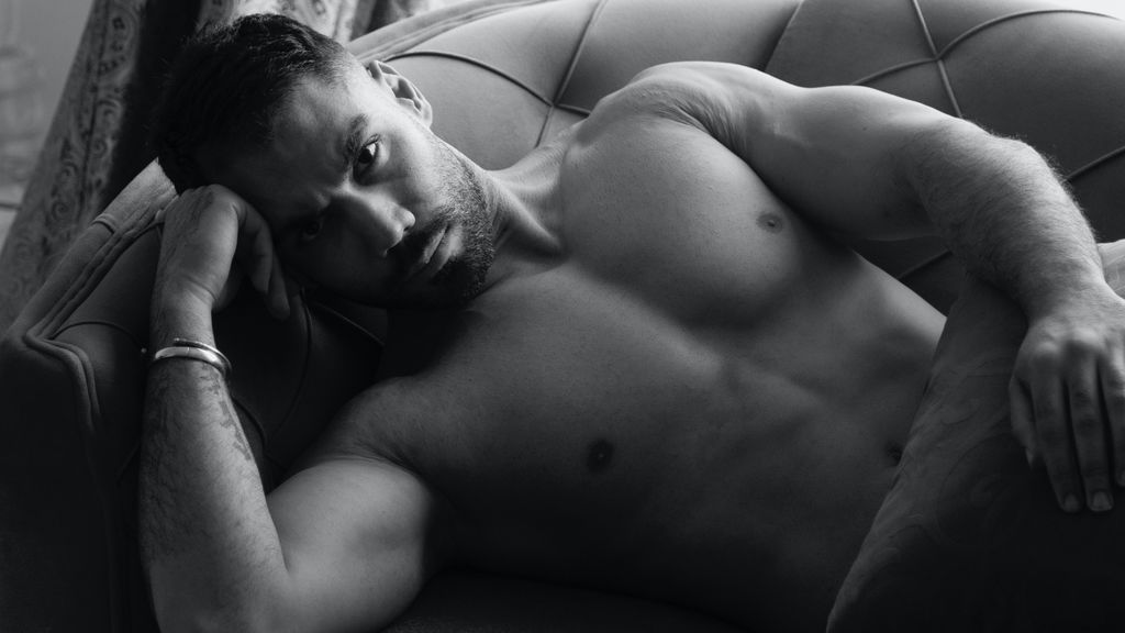 hombre desnudo sexy