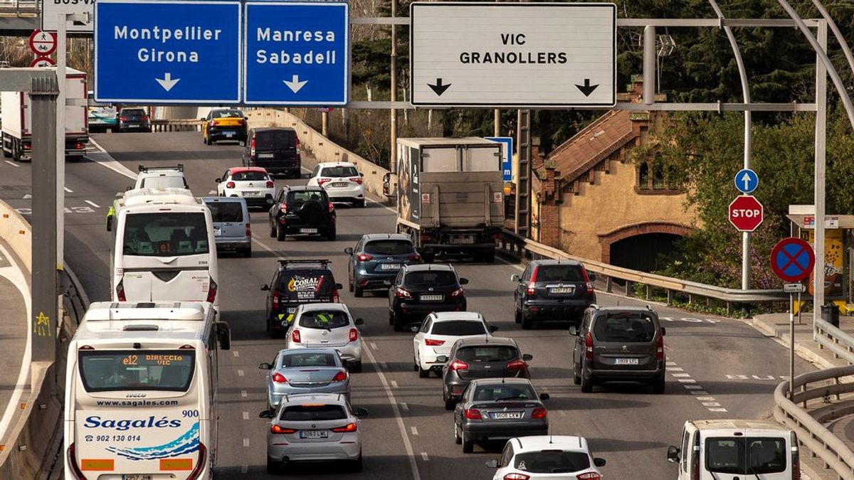 Un millón y medio de españoles pasaron la Semana Santa fuera de su comunidad autónoma pese a las restricciones Un millón y medio de españoles pasaron la Semana Santa fuera de su comunidad autónoma pese a las restricciones