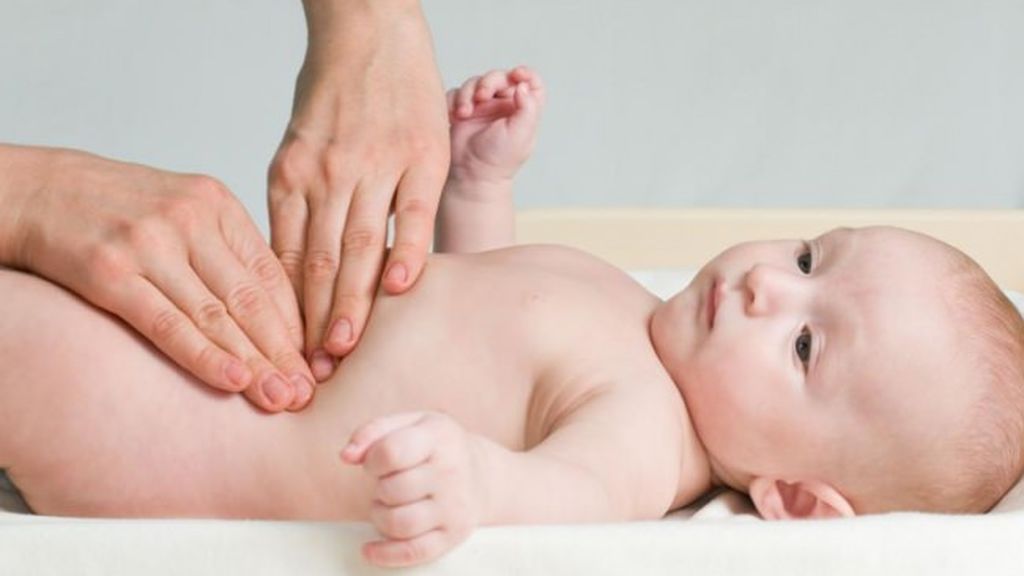 Además, habrá que diferencia entre la hernia y el hidrocele.