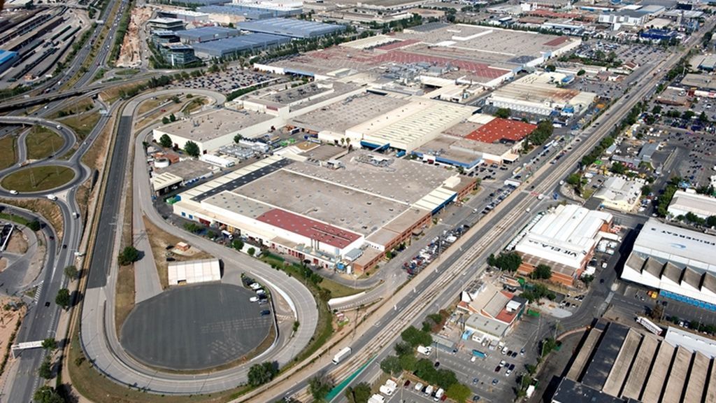 Vista aérea de la fábrica de Nissan en Zona Franca, Barcelona
