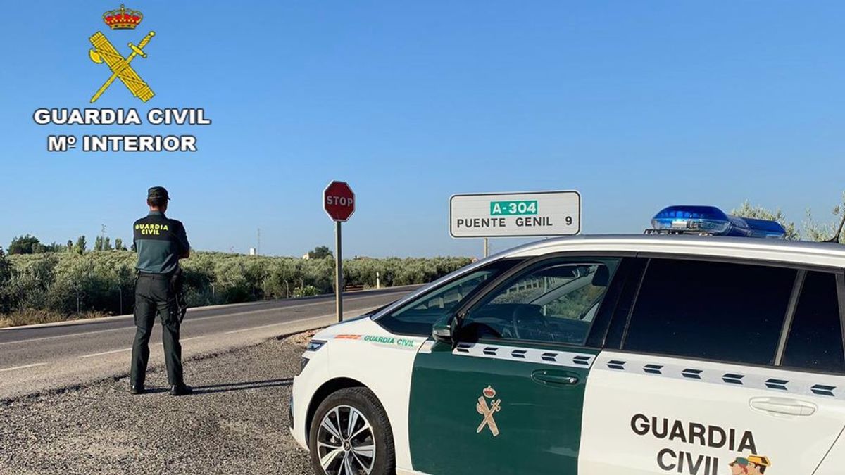 Detenida una prófuga de la justicia con 8 órdenes de búsqueda y su hijo fugado de un centro de menores Detenida una prófuga de la justicia con 8 órdenes de búsqueda y su hijo fugado de un centro de menores
