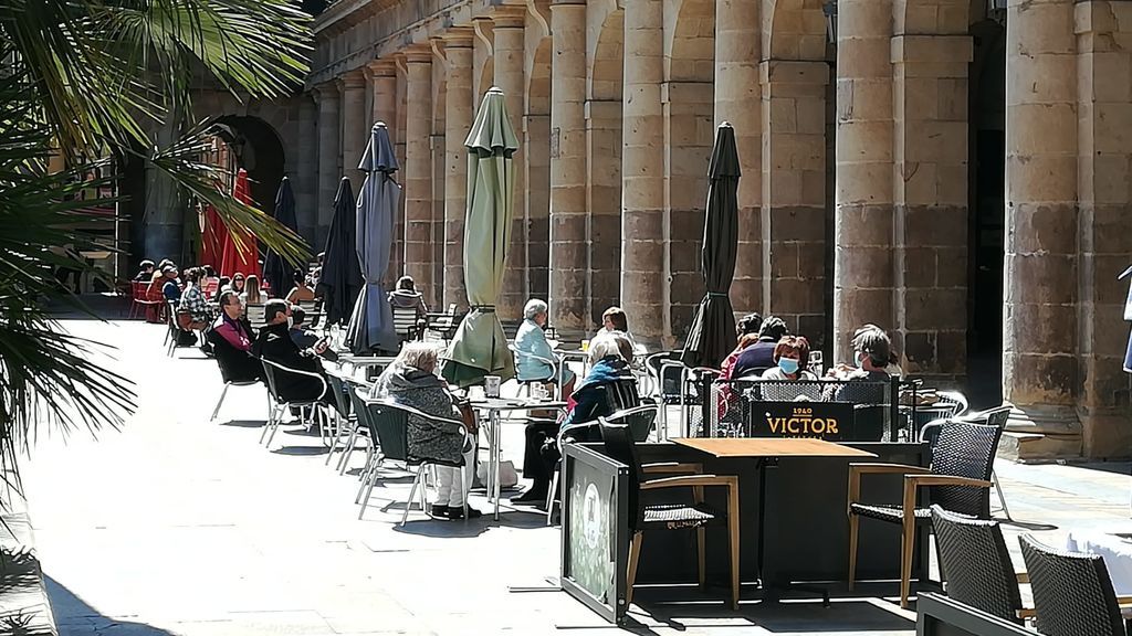 En Euskadi sólo está permitido el consumo en terrazas, salvo el desayuno y almuerzo