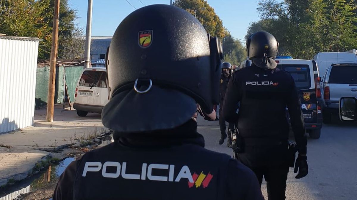 Detenida la madre de una bebé encontrada muerta hace nueve años en un vertedero de Madrid Detenida la madre de una bebé encontrada muerta hace nueve años en un vertedero de Madrid