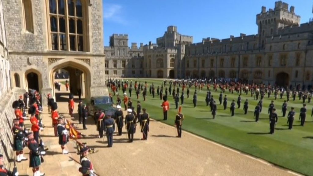 Funeral del duque de Edimburgo: la reina Isabel II y su familia le dan el último adiós