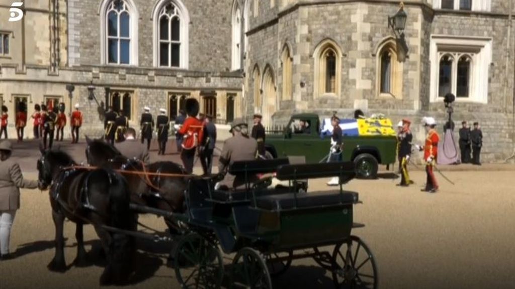 Funeral del duque de Edimburgo: la reina Isabel II y su familia le dan el último adiós