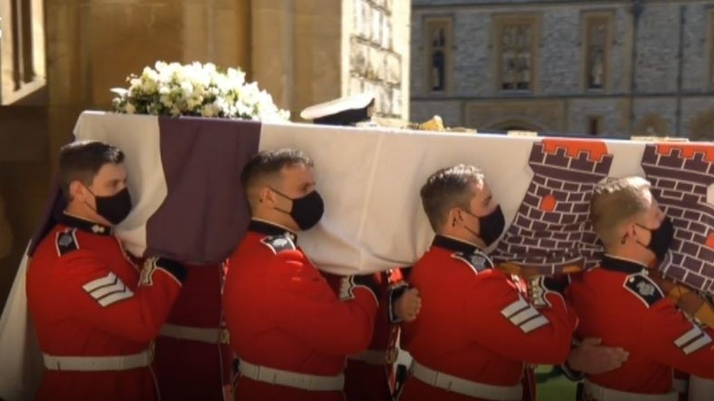 Funeral del duque de Edimburgo: la reina Isabel II y su familia le dan el último adiós