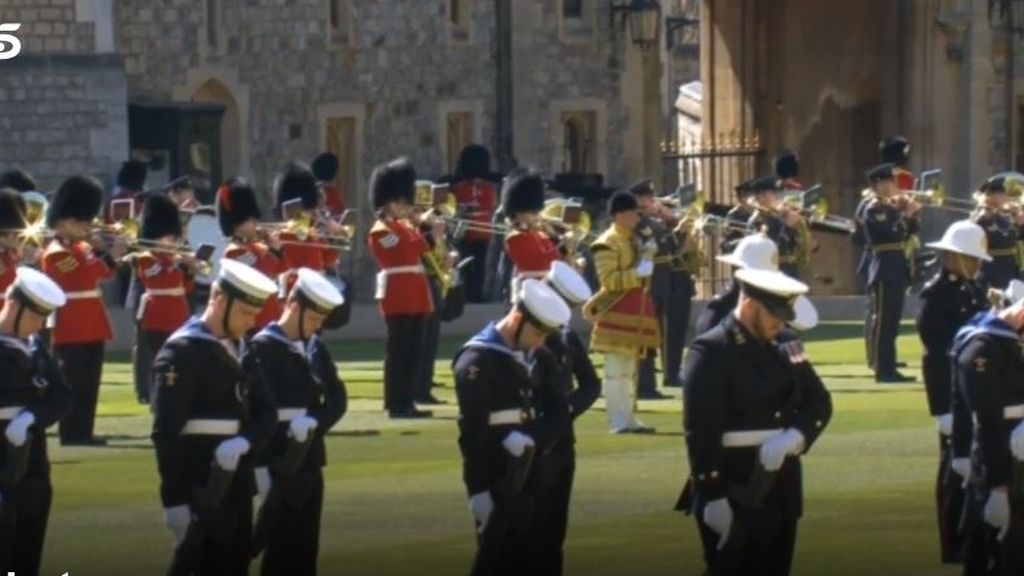 Funeral del duque de Edimburgo: la reina Isabel II y su familia le dan el último adiós