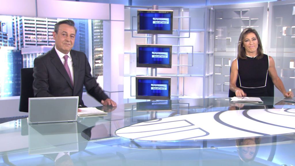Con José Ribagorda y Ángeles Blanco Informativos Telecinco 2021 Mediodía 17/04/2021 Con José Ribagorda y Ángeles Blanco Informativos Telecinco 2021 Mediodía 17/04/2021