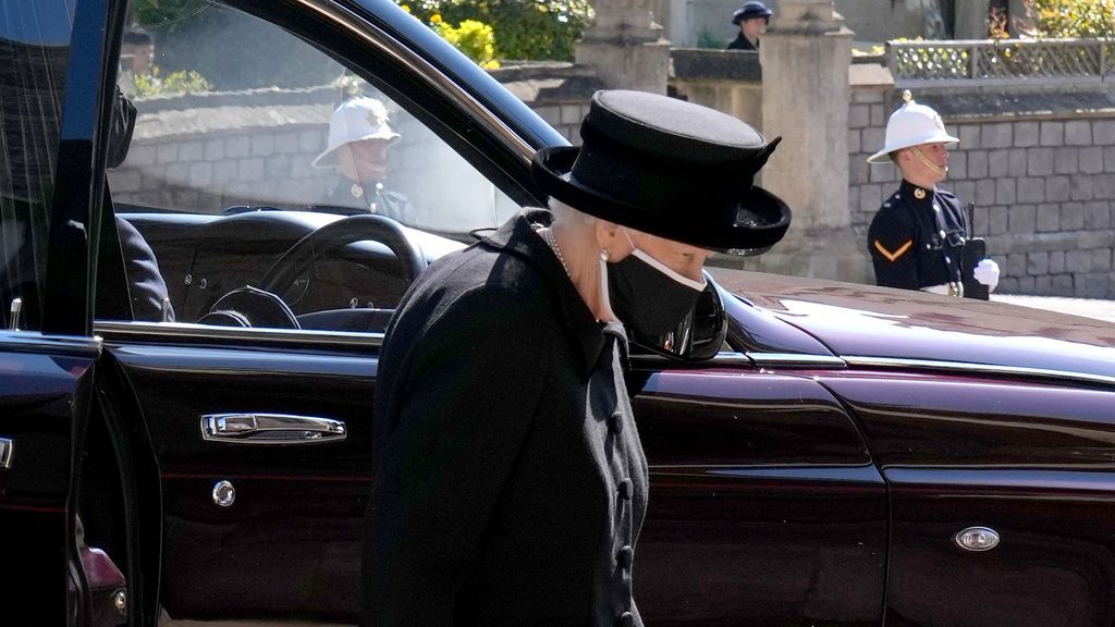 Funeral del duque de Edimburgo: la reina Isabel II y su familia le dan el último adiós