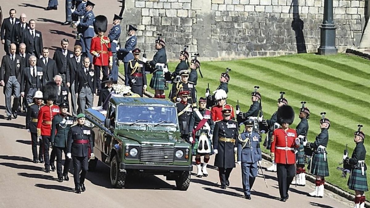 El conductor del coche fúnebre del duque de Edimburgo ensayó el recorrido durante una semana