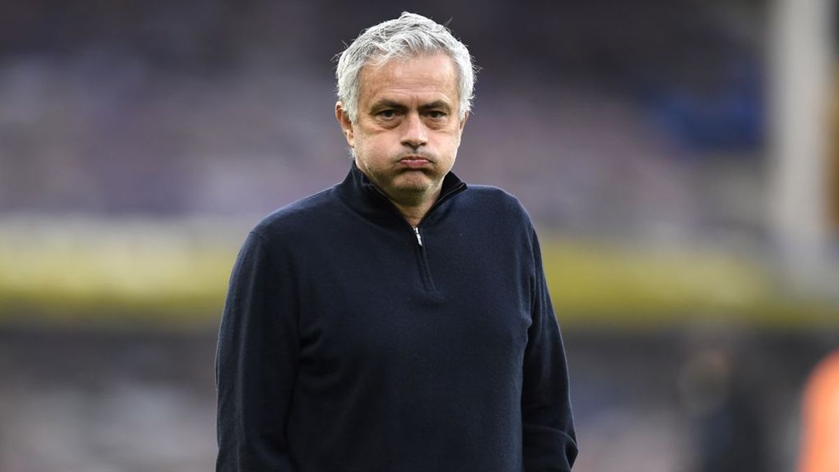 Mourinho, en el Everton-Tottenham Hotspur disputado en el Goodison Park. Mourinho, en el Everton-Tottenham Hotspur disputado en el Goodison Park.