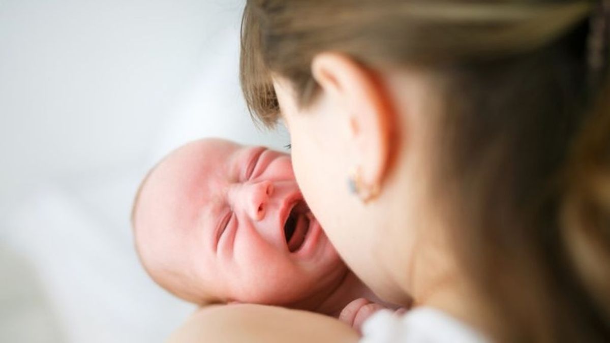 Qué es el pujo de los bebés, el característico ruido cuando son pequeños: por qué se produce y cómo remediarlo.