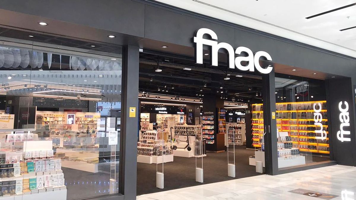 Un "error tipográfico" obliga a FNAC a entregar móviles que ofreció por 124 euros aunque cuestan 699 Un "error tipográfico" obliga a FNAC a entregar móviles que ofreció por 124 euros aunque cuestan 699