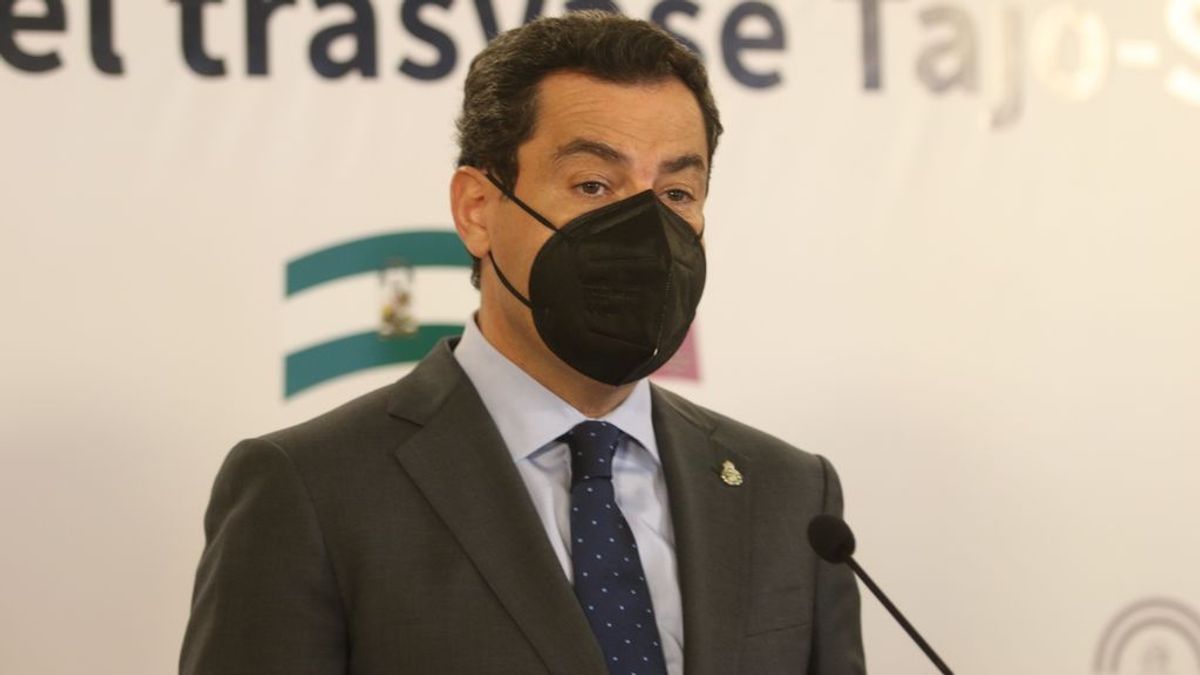 Andalucía pide una reunión al gobierno para proponer que permitan la movilidad por el territorio de los ya vacunados Andalucía pide una reunión al gobierno para proponer que permitan la movilidad por el territorio de los ya vacunados