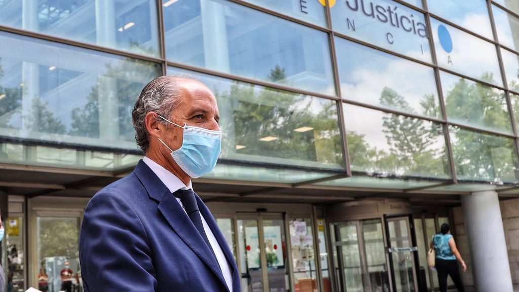Archivada la causa contra Francisco Camps por la visita del Papa a Valencia Archivada la causa contra Francisco Camps por la visita del Papa a Valencia