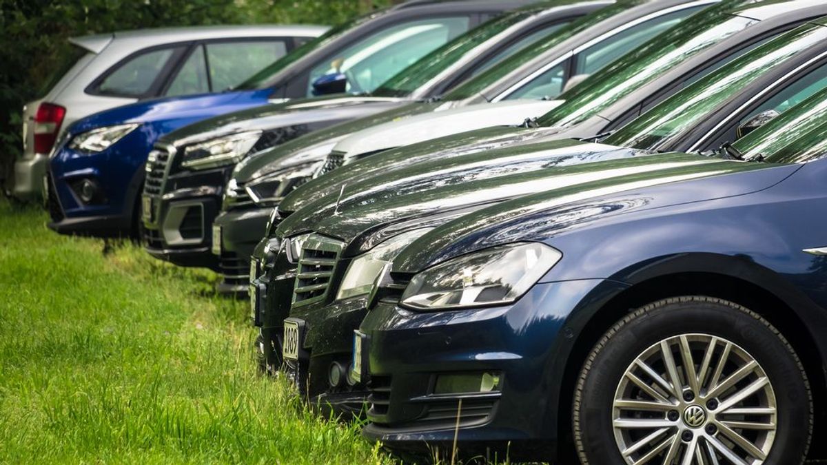 Multas por aparcar un coche muy cerca de otro Multas por aparcar un coche muy cerca de otro