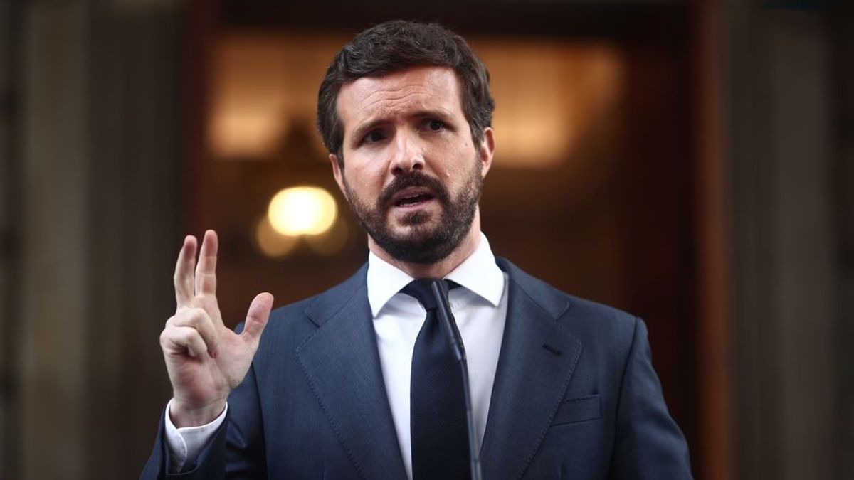 Casado califica la campaña de Vox contra los menas como "publicidad engañosa", pero reclama más seguridad Casado califica la campaña de Vox contra los menas como "publicidad engañosa", pero reclama más seguridad