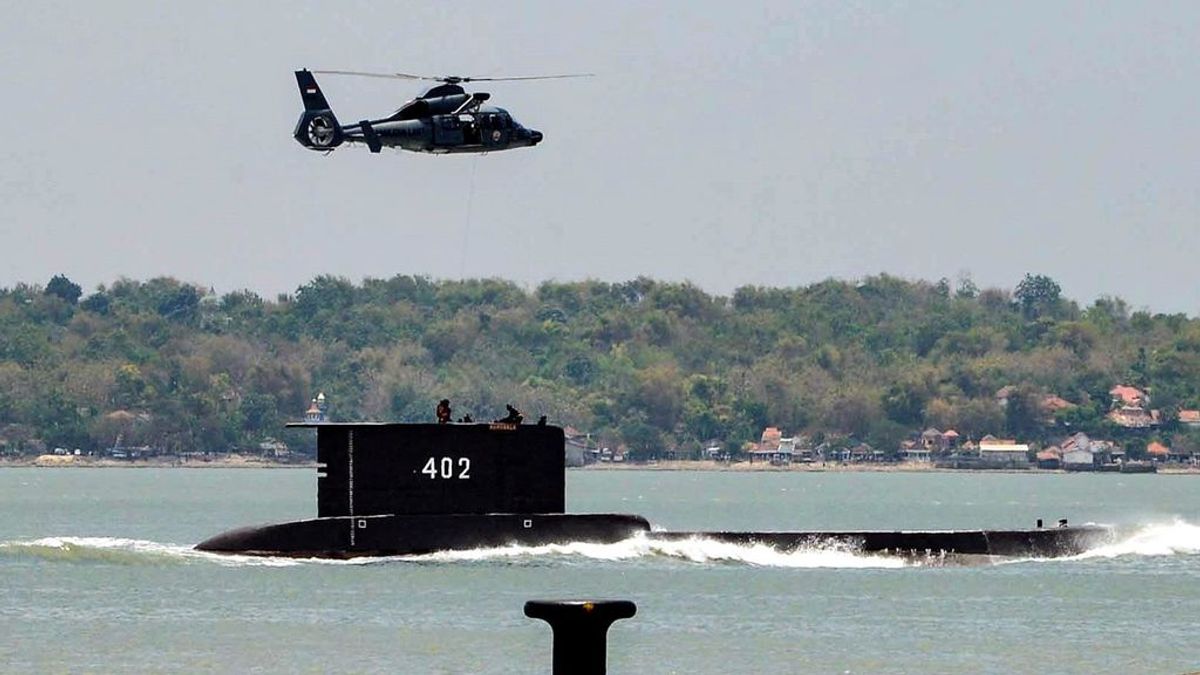 Indonesia pierde el rastro de un submarino con 53 tripulantes a bordo Indonesia pierde el rastro de un submarino con 53 tripulantes a bordo