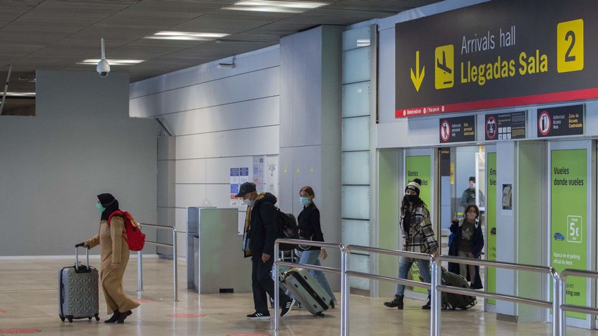 Llegada de turistas al Aeropuerto de Madrid