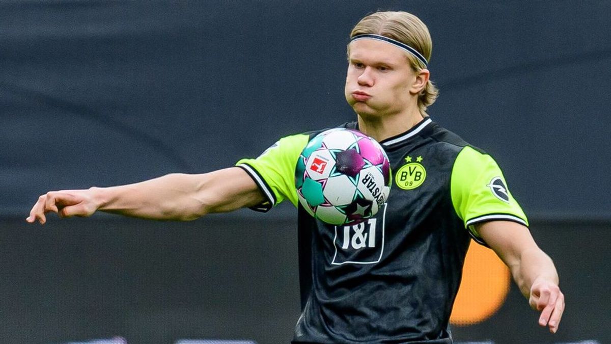 Haaland quiere salir pero el Dortmund se pone serio ante las negociaciones a la espalda de Raiola: "Seguirá con nosotros" Haaland quiere salir pero el Dortmund se pone serio ante las negociaciones a la espalda de Raiola: "Seguirá con nosotros"