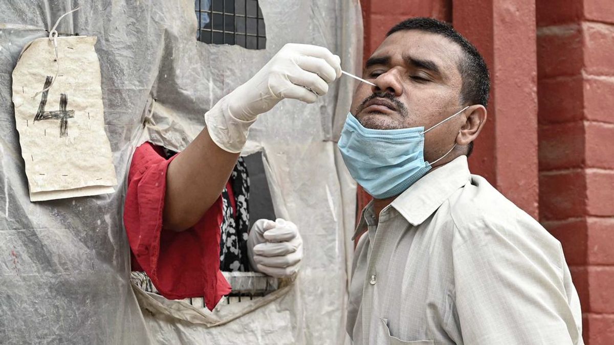 India se convierte en el primer país en registrar más de 300.000 casos de covid en un día India se convierte en el primer país en registrar más de 300.000 casos de covid en un día
