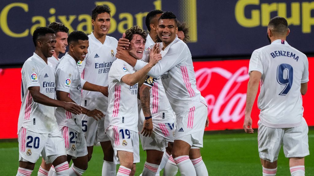 Benzema, dos,  y Odriozola marcaron los goles del Madrid en Cádiz.