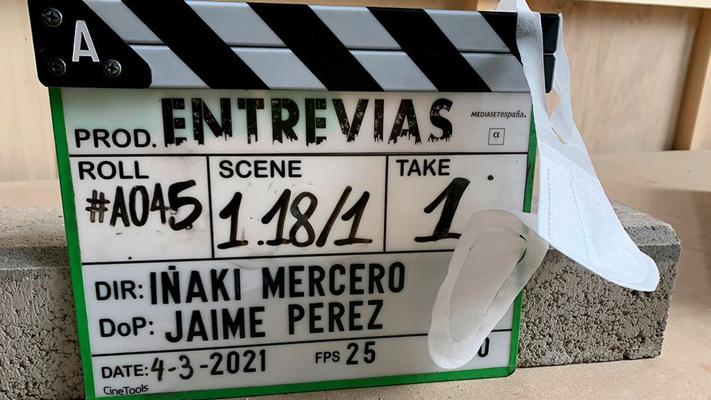 Claqueta de 'Entrevías' con mascarilla especial