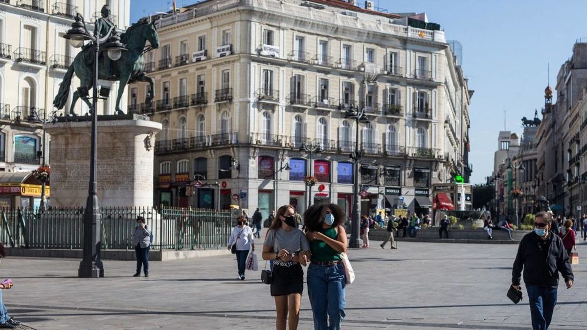 Madrid confina por primera vez el centro de la capital: no se podrá entrar ni salir de Cortes o Justicia Madrid confina por primera vez el centro de la capital: no se podrá entrar ni salir de Cortes o Justicia