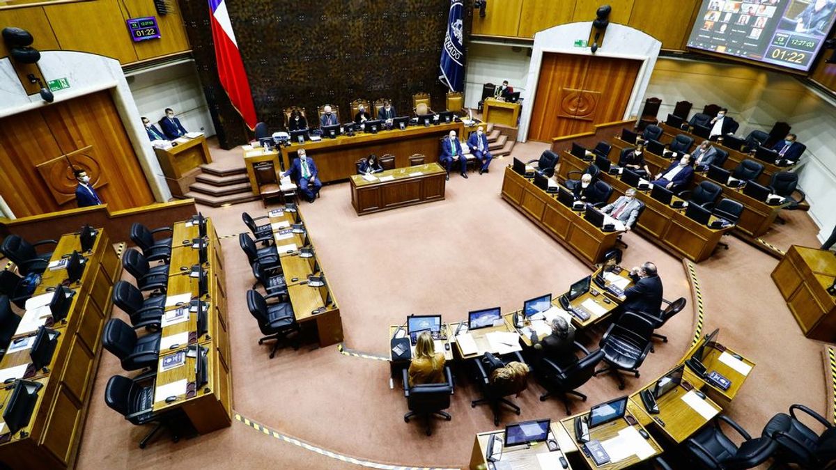 El Senado de Chile aprueba un tercer retiro de fondos del sistema de pensiones por la pandemia El Senado de Chile aprueba un tercer retiro de fondos del sistema de pensiones por la pandemia