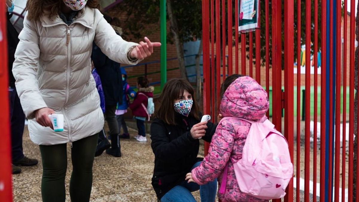 Aulas burbujas y clases semipresenciales: la deriva de la pandemia marcará si seguirán el curso que viene Aulas burbujas y clases semipresenciales: la deriva de la pandemia marcará si seguirán el curso que viene