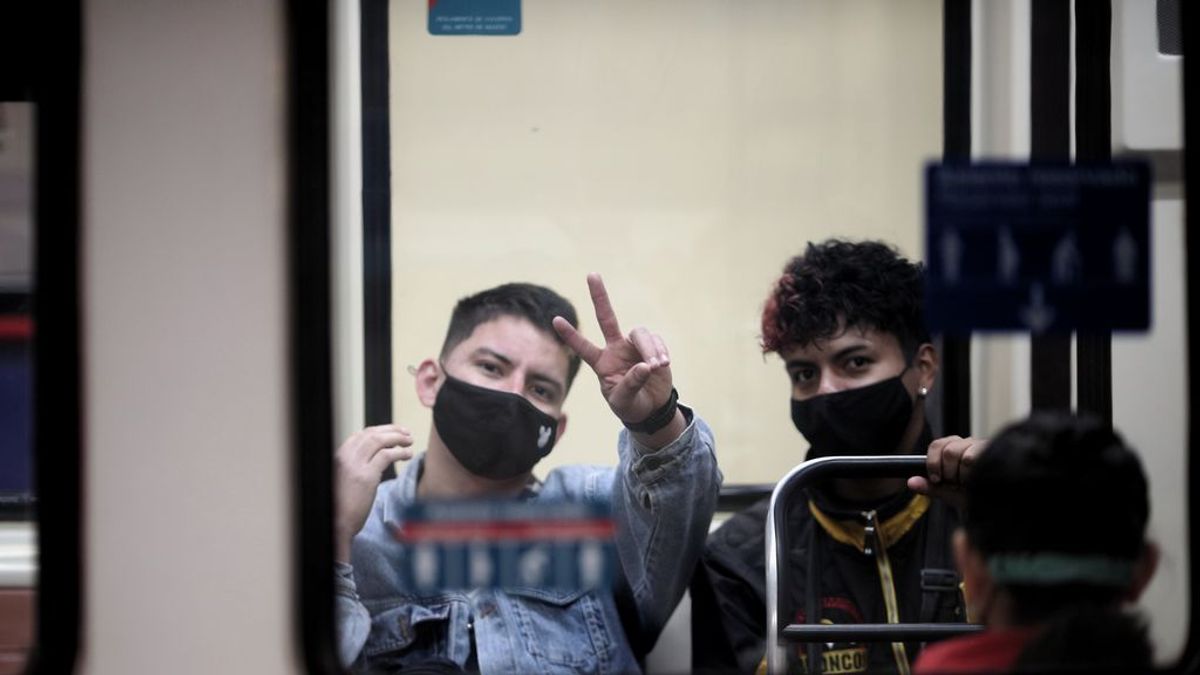 Las vacunas cambian el patrón de los contagios, los jóvenes representan ya uno de cada cinco nuevos casos de coronavirus Las vacunas cambian el patrón de los contagios, los jóvenes representan ya uno de cada cinco nuevos casos de coronavirus