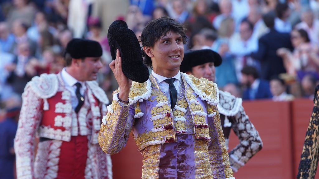 EuropaPress_2124689_corrida_abono_feria_abril_toros_jandilla_diestro_andres_roca_rey_primer