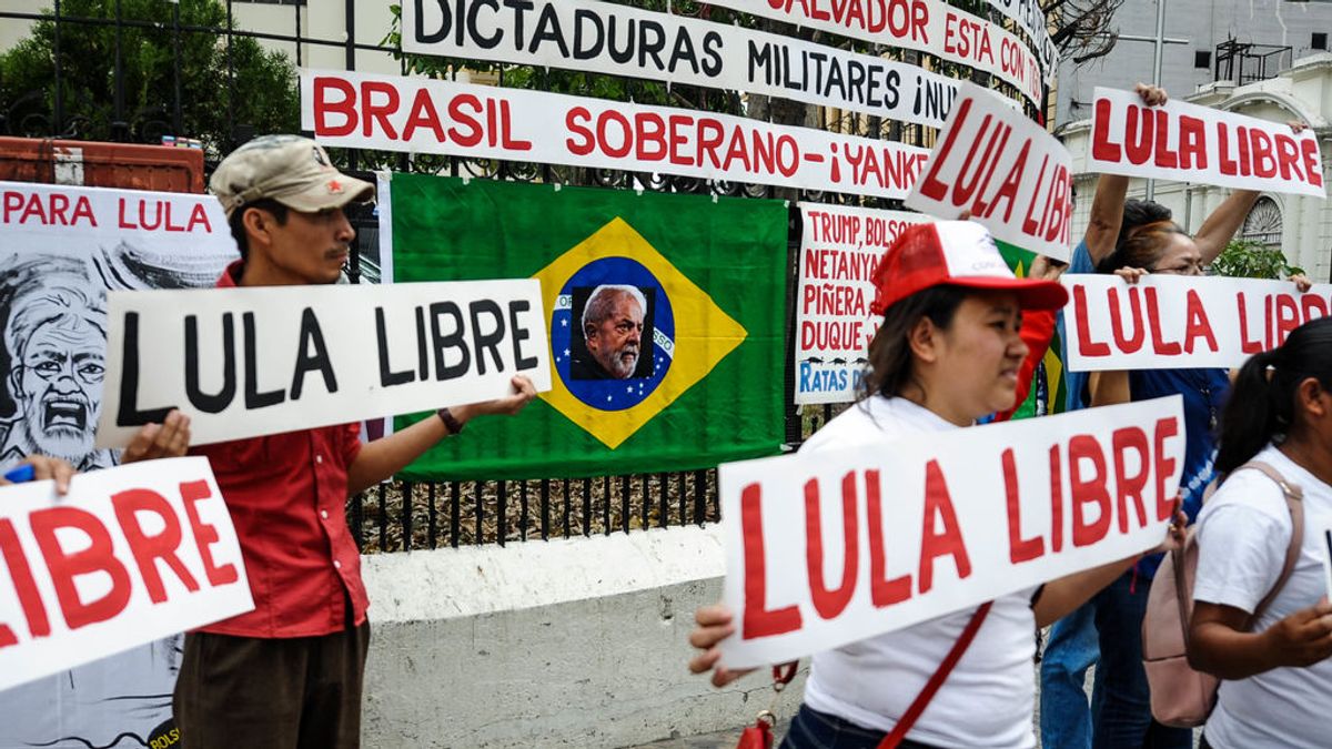 El Supremo de Brasil decide enviar los casos de corrupción contra el expresidente Lula a la Justicia Federal El Supremo de Brasil decide enviar los casos de corrupción contra el expresidente Lula a la Justicia Federal
