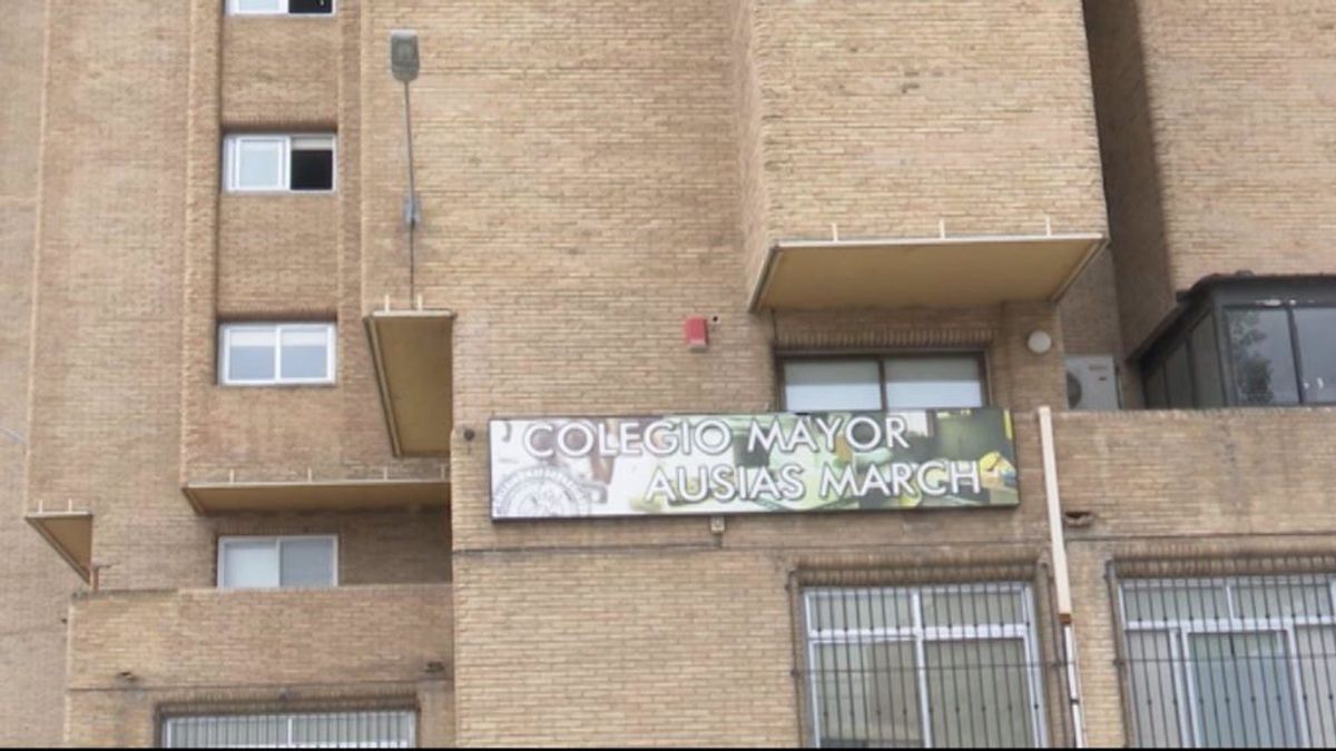El brote en el Colegio Mayor Ausiàs March de Valencia se eleva a 89 positivos El brote en el Colegio Mayor Ausiàs March de Valencia se eleva a 89 positivos