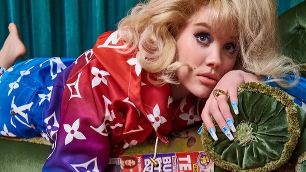 Emerald Fennell debuta como cineaste con esta comedia negra sobre el consentimiento