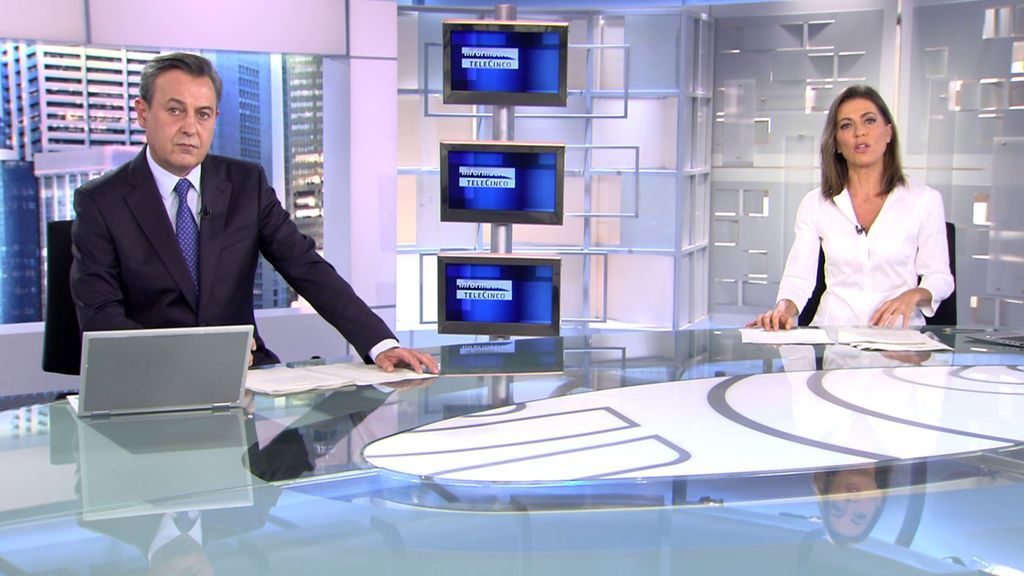 Con José Ribagorda y Ángeles Blanco Informativos Telecinco 2021 Mediodía 24/04/2021