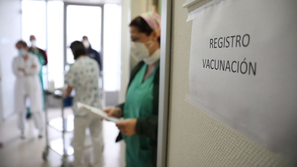 Contagios a la baja y descenso de la presión en los hospitales en la mayoría de las comunidades Contagios a la baja y descenso de la presión en los hospitales en la mayoría de las comunidades
