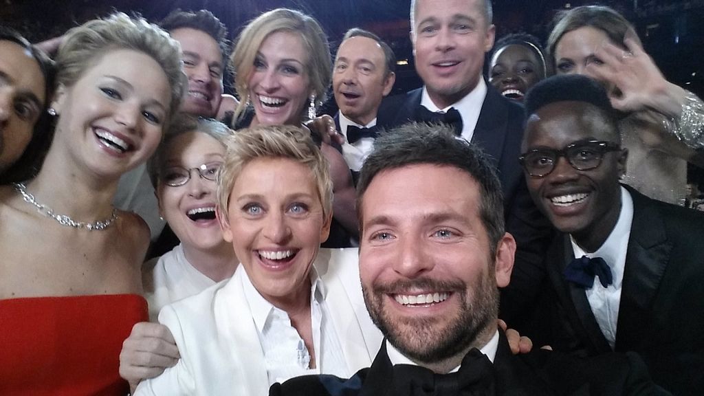 El selfi más famoso de los Oscars