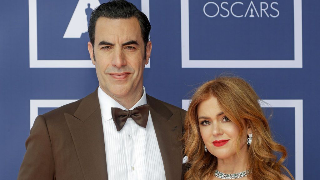 Sacha Baron Cohen y Isla Fisher posan en Sydney, Australia