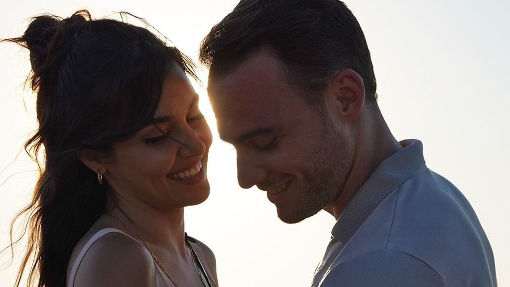 Kerem Bürsin y Hande Erçel se ponen románticos en Maldivas