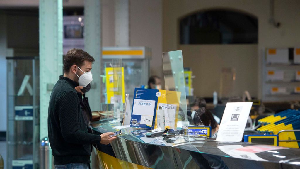 235.696 peticiones para votar por correo en Madrid, un 43% más que en 2019 235.696 peticiones para votar por correo en Madrid, un 43% más que en 2019