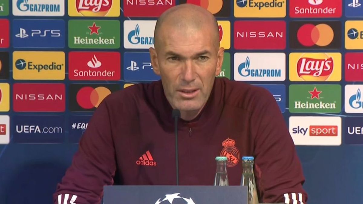 Zidane: "Es absurdo decir que no vamos a estar en la Champions el próximo año"