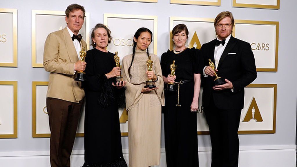 'Nomadland', la película de Chloé Zhao, hace historia en los Oscar de la pandemia