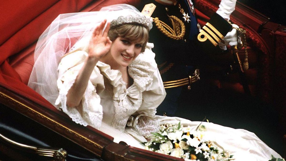 El vestido de novia de la princesa Diana se exhibirá al público por primera vez en décadas