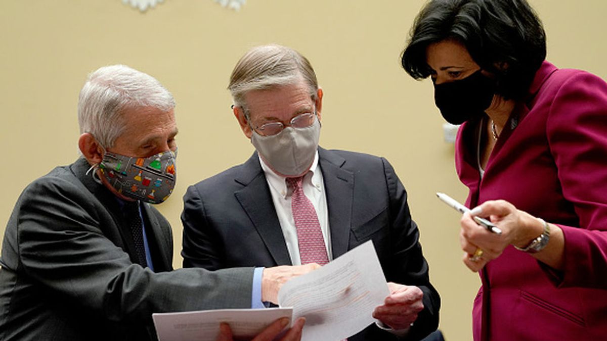 Las personas completamente podrán salir sin mascarillas a la calle en EEUU Las personas completamente podrán salir sin mascarillas a la calle en EEUU
