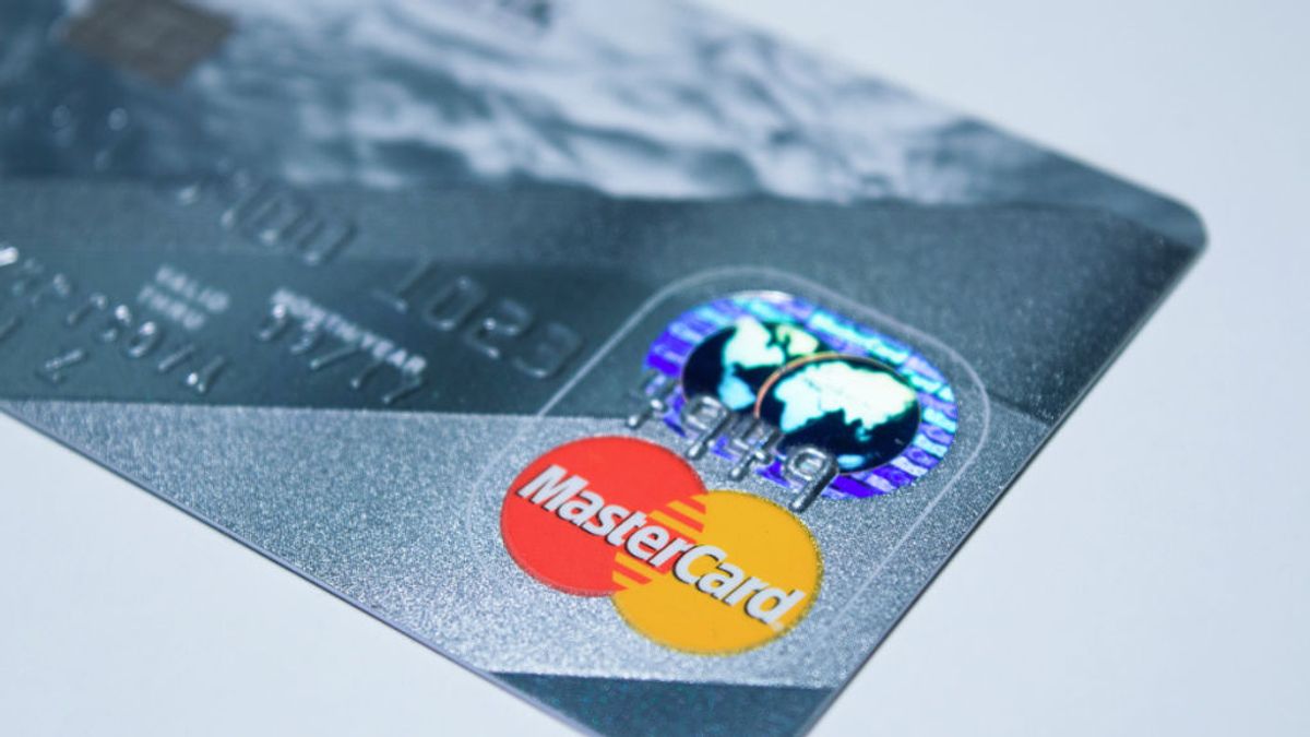 Un error en las tarjetas Mastercard hace que los clientes paguen dos veces por el mismo producto Un error en las tarjetas Mastercard hace que los clientes paguen dos veces por el mismo producto