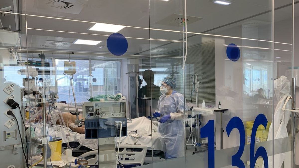 Los nuevos pacientes de UCI: van a consulta por la mañana e ingresan en horas Los nuevos pacientes de UCI: van a consulta por la mañana e ingresan en horas