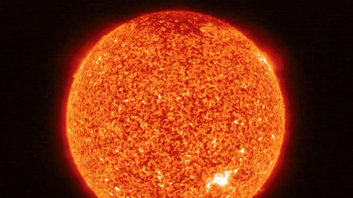 Resuelto uno de los mayores misterios del Sol: así calientan las 'fogatas' su atmósfera a un millón de grados